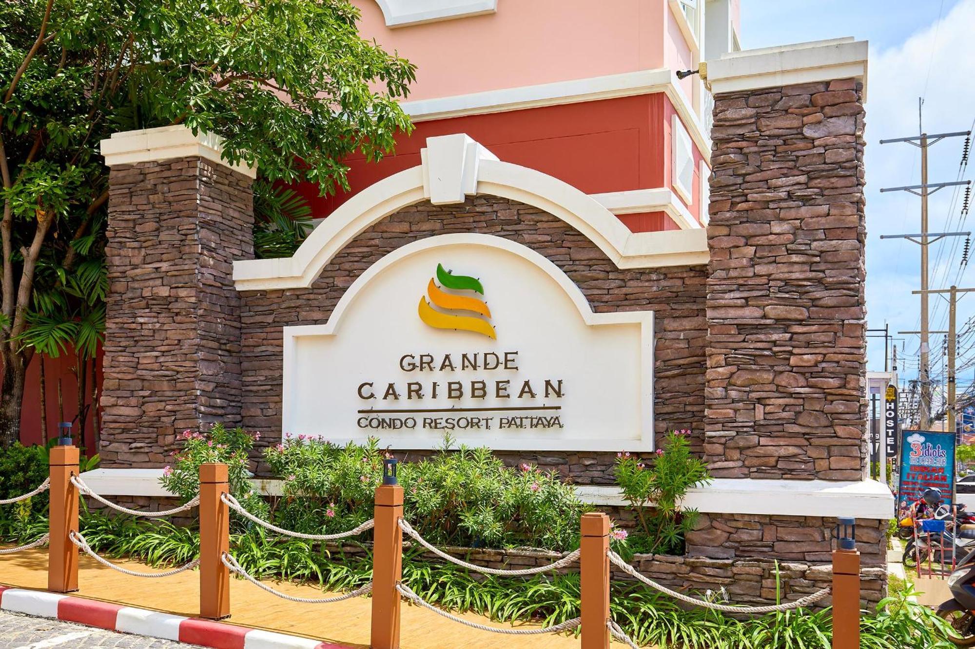 Grande Carribean - Seaview - Jomtien -Free Taxi From The Airport Appartement Pattaya Buitenkant foto
