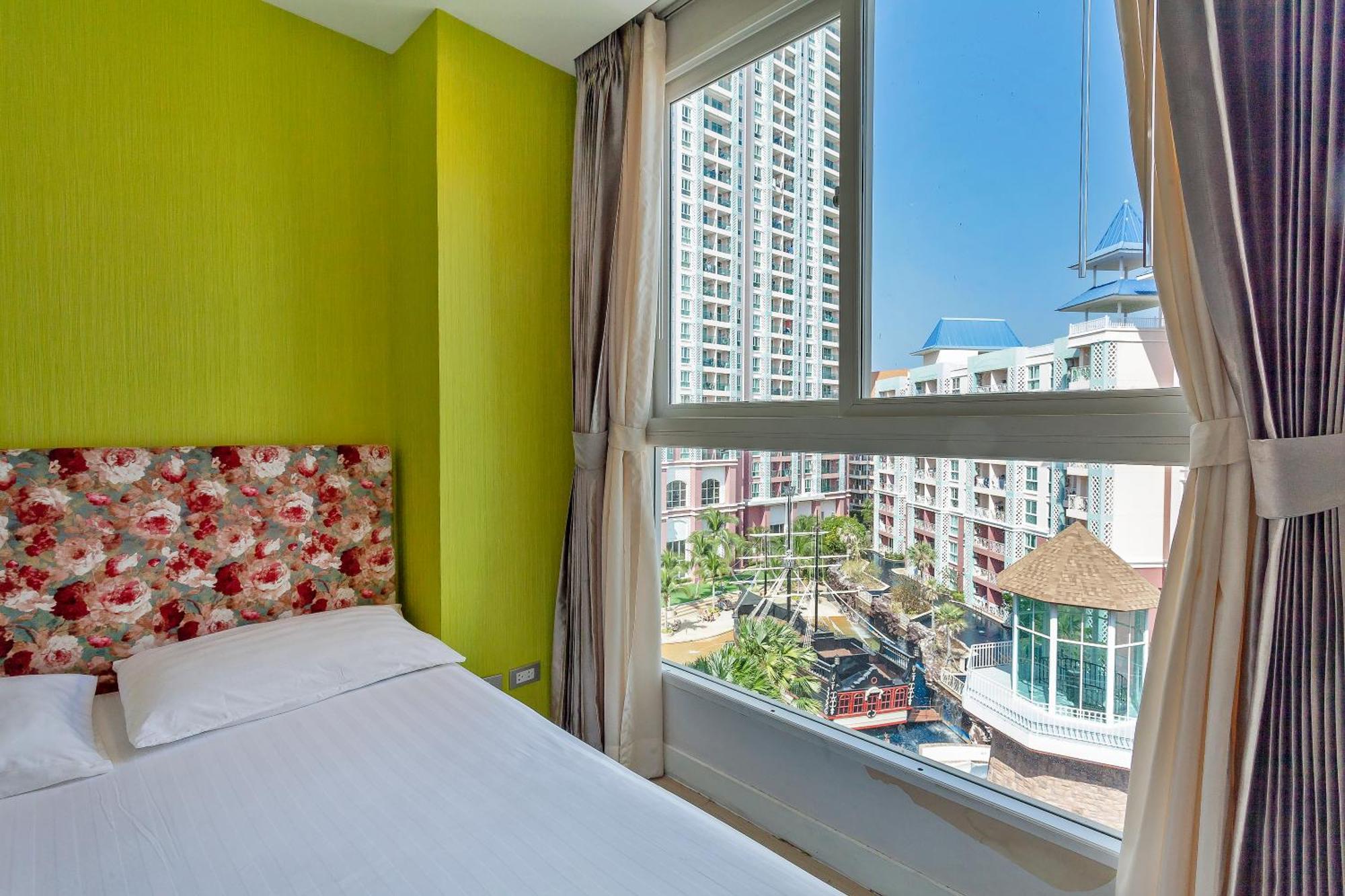 Grande Carribean - Seaview - Jomtien -Free Taxi From The Airport Appartement Pattaya Buitenkant foto